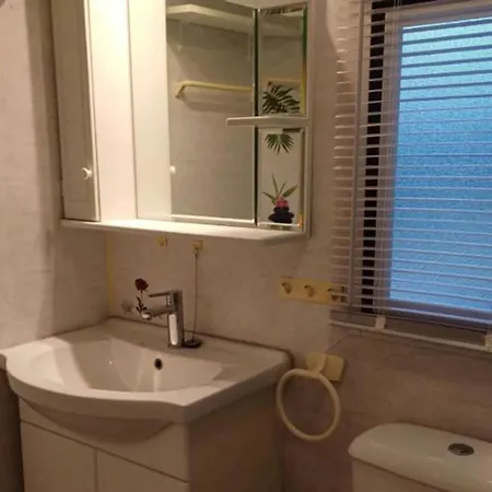Mobil-home Spacieux Avec Terrasse - 6 Personnes - Api-1-52-676 * Sournia